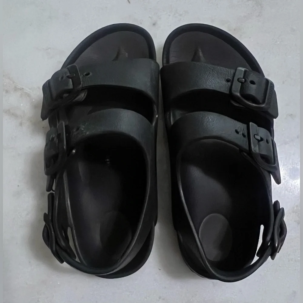 Birkenstock Kids Milano EVA -Black  Back Strap Sandals US 1-1.5 Beach Summer